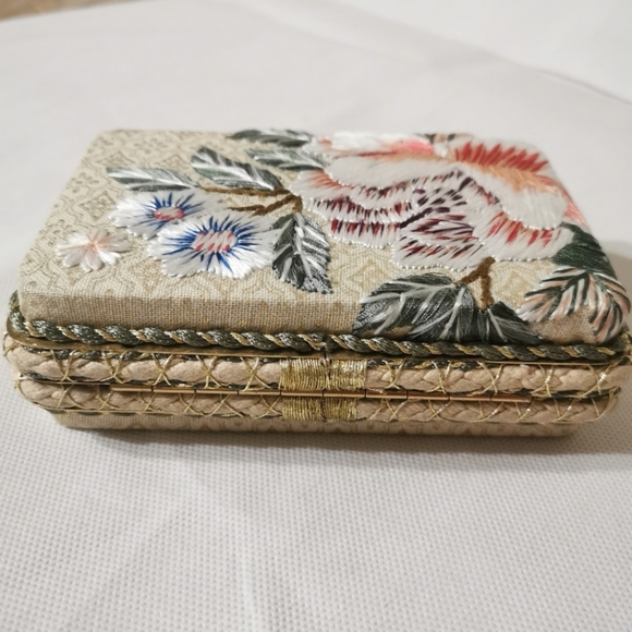 NWT！Accessorize Evening Handbag - Picture 6 of 16